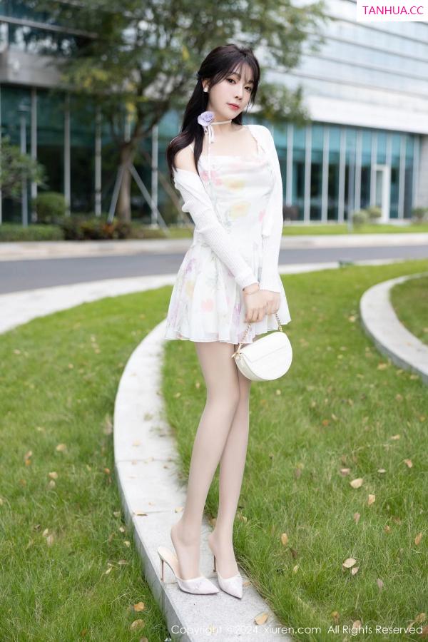 [XiuRen]高清写真图 2024.01.12 No.7959 徐莉芝Booty 清纯美腿
